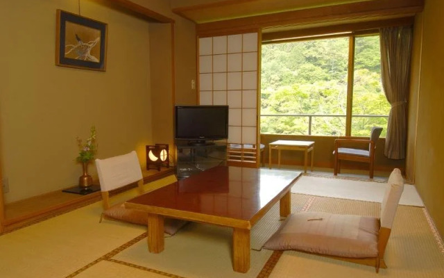 Momijiya Honkan Takao Sansou Ryokan