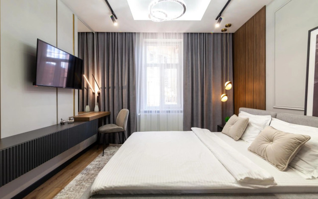 Royal VIP Apartment on Gorodotska 31