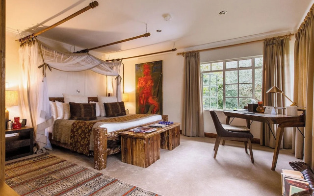 Hemingways Eden Residence