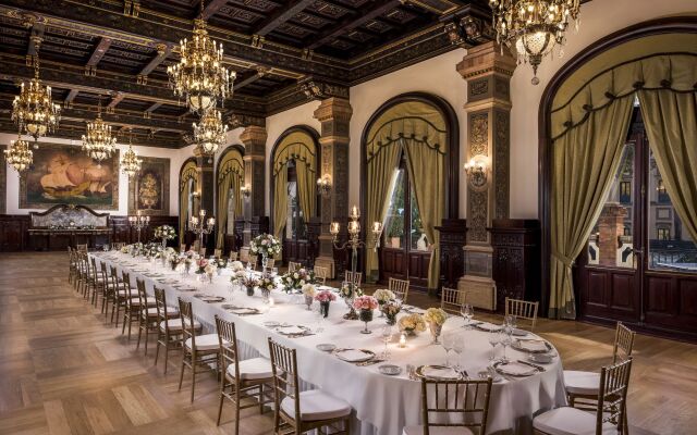 Отель Alfonso XIII, a Luxury Collection Hotel, Seville