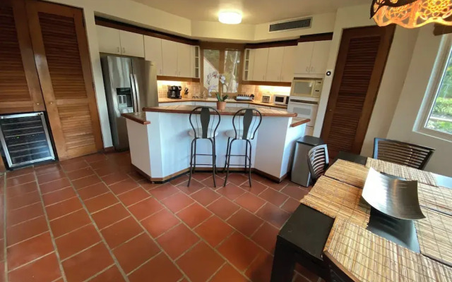 Paradise Villas & Vacations