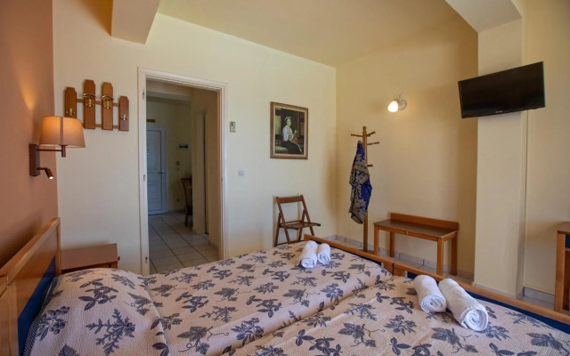 Garbis Villas