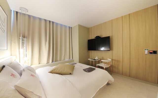 Hotel yaja wirye