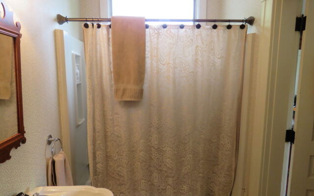 The Sleigh Maker Inn Bed and Breakfast