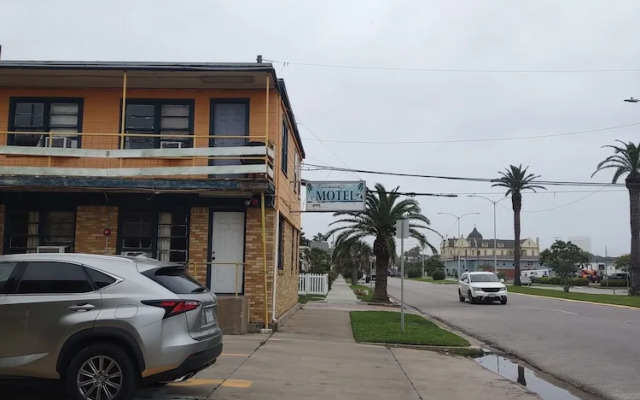 Rosenberg Motel