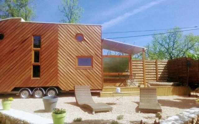 Tiny House & Spa