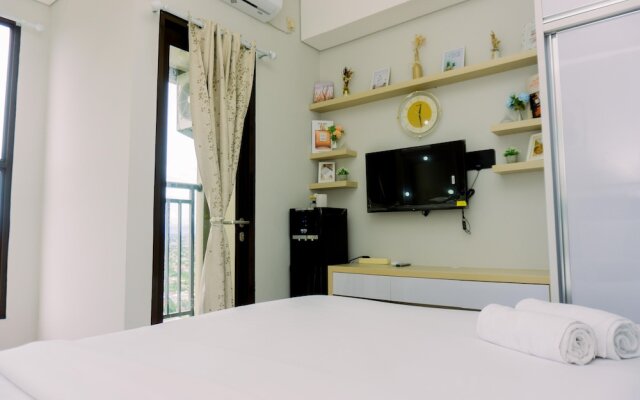 Restful And Comfortable Studio Transpark Bintaro Apartment