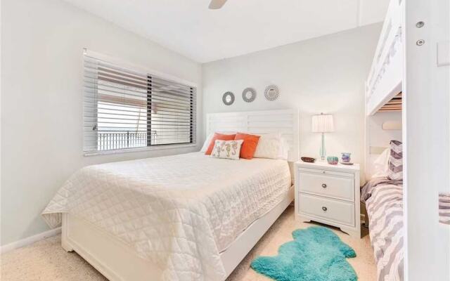 Windjammer 402 - Two Bedroom Condo