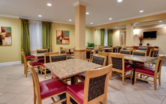 Holiday Inn Express Harvey-Marrero, an IHG Hotel