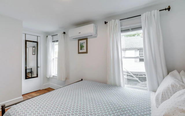 Walkable Dtwn Townhome Near Campus & Palmer Square