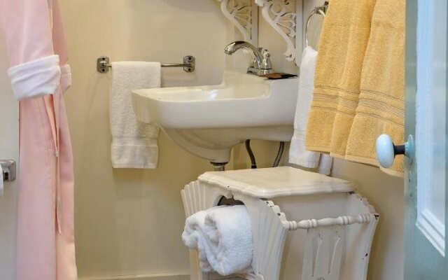 Clementines Bed & Breakfast