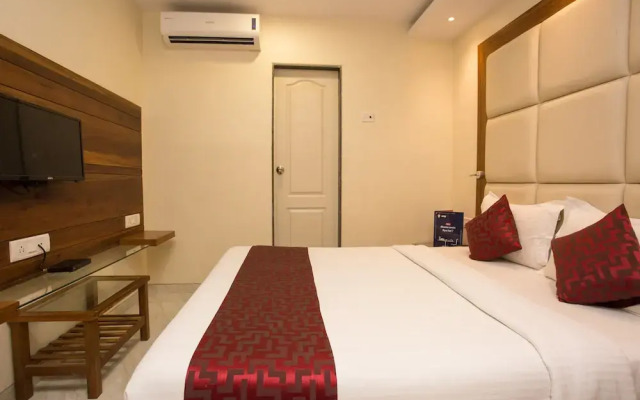 OYO 8872 Hotel Address Inn