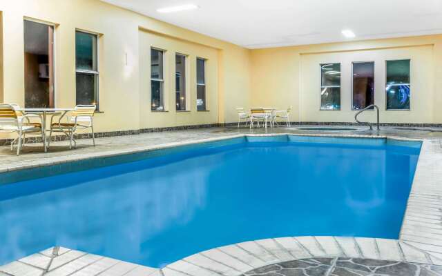 La Quinta Inn & Suites by Wyndham Kerrville