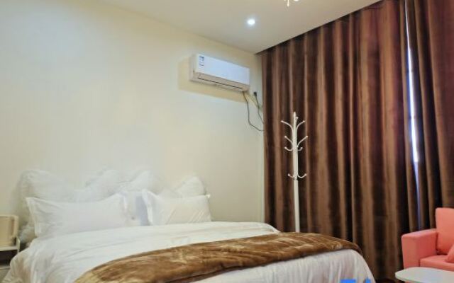 Zhaotong Jiuxi Homestay (Wanghai Park Branch)