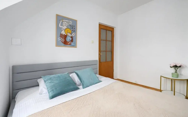 Lumina Apart for family in the Old Town