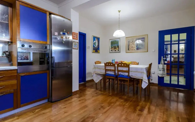 Villa Piano - Four Bedroom Villa With Terrace and Swimming Pool