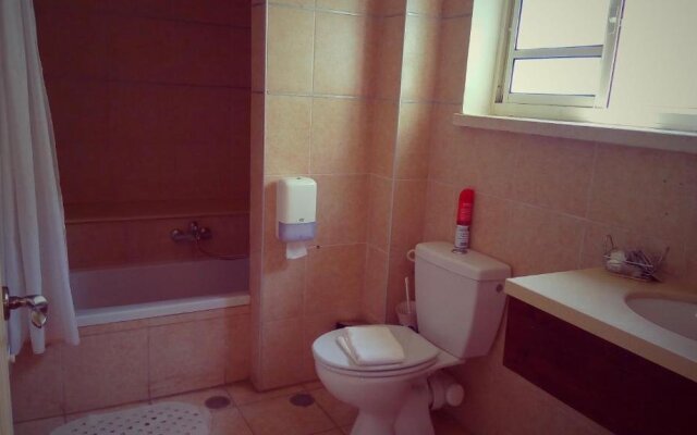 Kibbutz Tiratzvi - Country Lodging