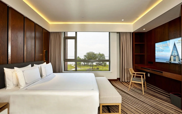 Tongli Lakeview Hotel