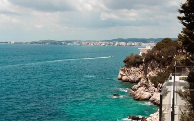 Maritim Marina Bay Luxury Resort