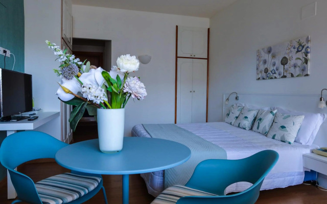 Marbela Apartments & Suites