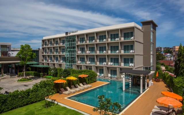 The Melody Phuket Hotel (SHA Plus+)