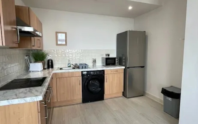 City Centre & Parking 2 Bed Ap