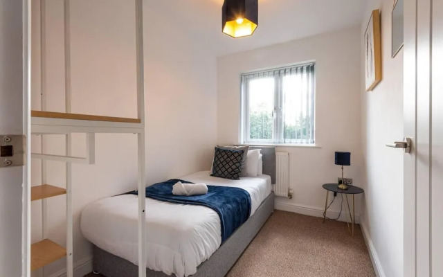 Stunning 3-bed House in Derby