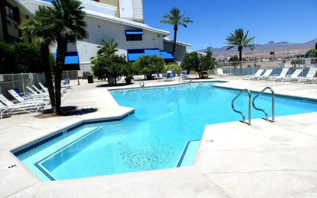 Laughlin River Lodge