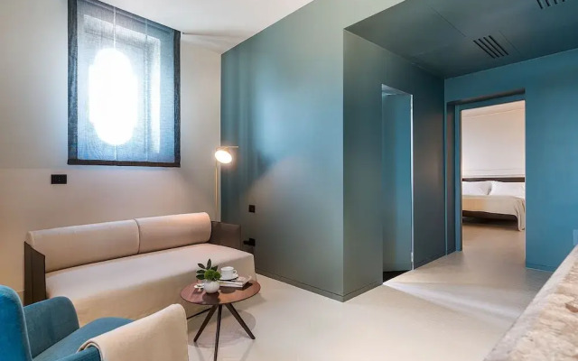 Byssus Suites
