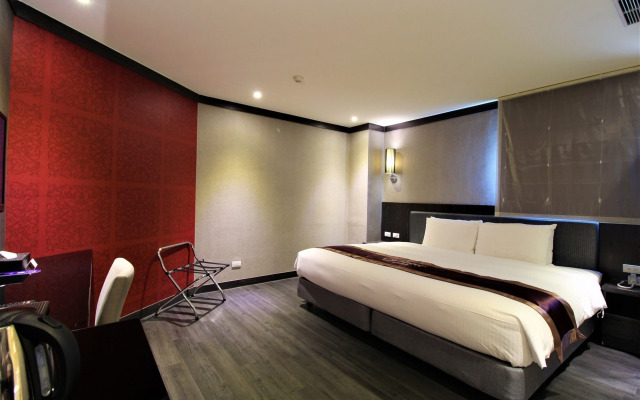 J Hotel