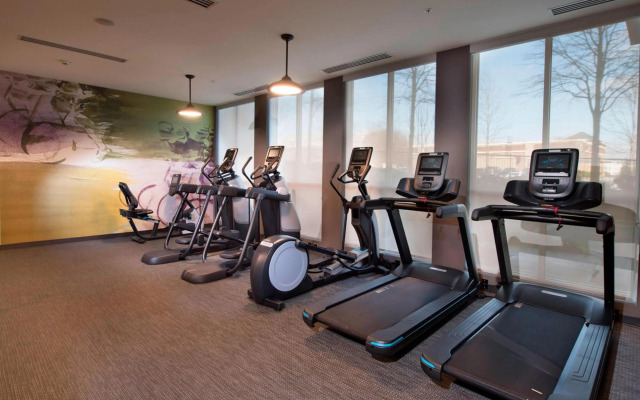 Courtyard by Marriott Atlanta Alpharetta/Avalon Area