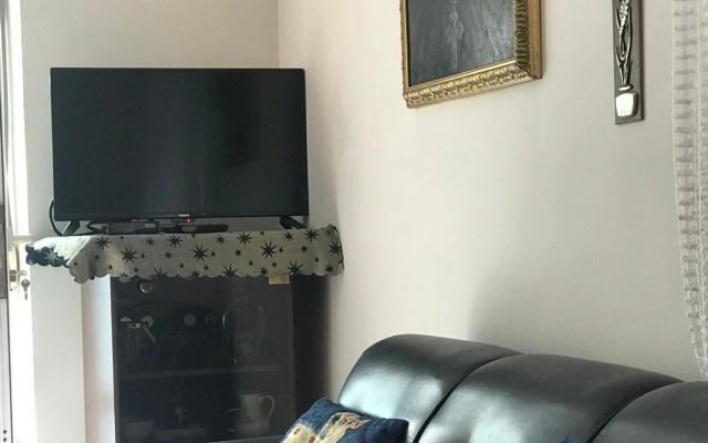 Lovely Apartment in front of the Lake