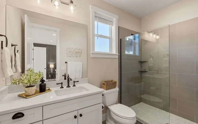 Southwest Getaway 6 Bedroom Home