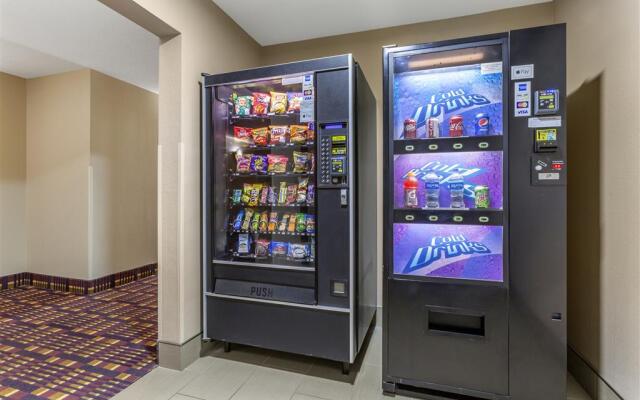 Comfort Inn & Suites Surprise Near Sun City West