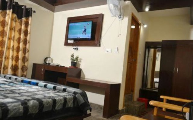 Hotel Tridev Manali