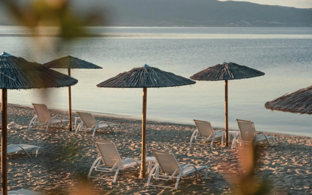 Calma Beach Hotel