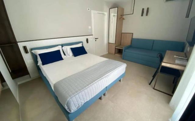 Petit Hotel