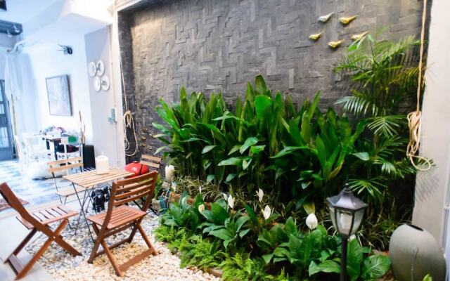 87 Oldtown @ River Pier