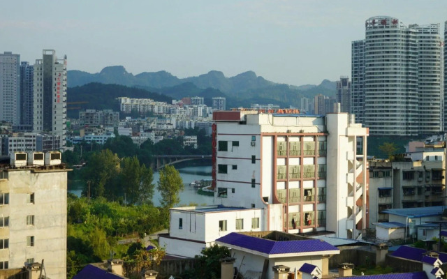 Shuangjiang Holiday Hotel