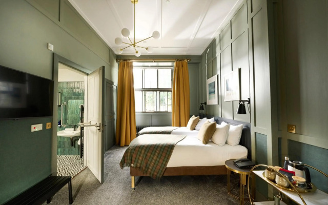 Royal Marine Hotel
