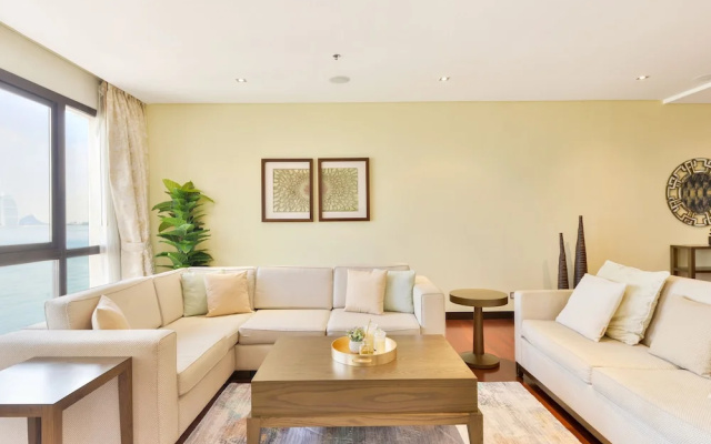 Anantara Residences - Beachfront - Private Beach and Lagoon Pool