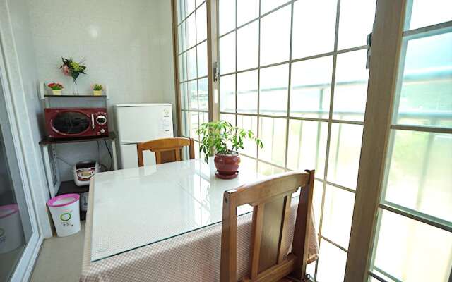 Geojedo Whirlpool Pension (pets friendly)