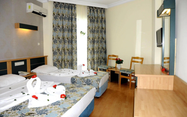 Caretta Relax Hotel