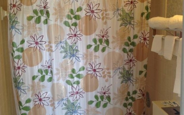 Liberty Inn North Lima