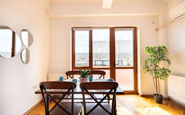 Downtown Victoria Apartments By CityBookings