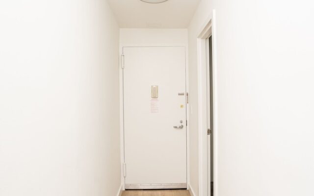 2ND Ave Apartments 30 Day Rentals