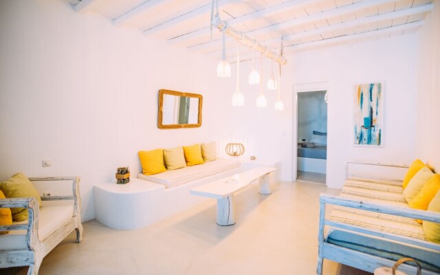Mykonos Supreme Comfort Suites