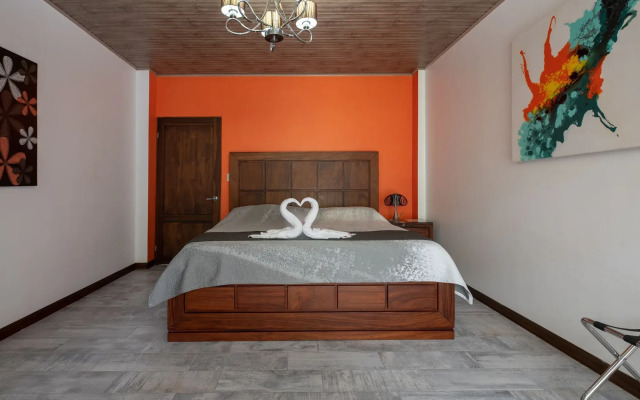 Volcano Gold Loft