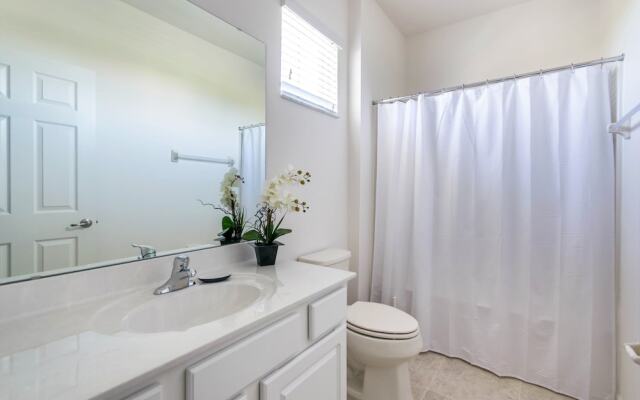 Solterra - 6005 Broad Oak Drive