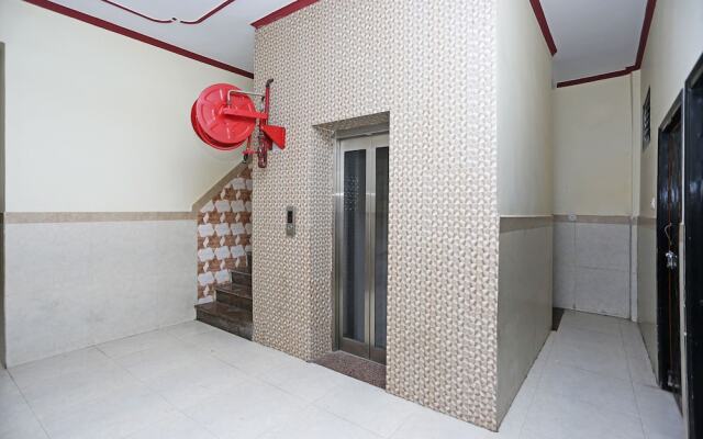 OYO 10827 Hotel Dev Bhoomi